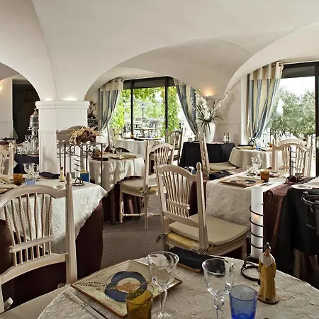 De Guilles ホテル 4*